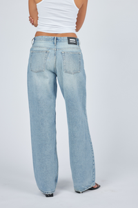 Hill Low Jeans - Drift Light Blue