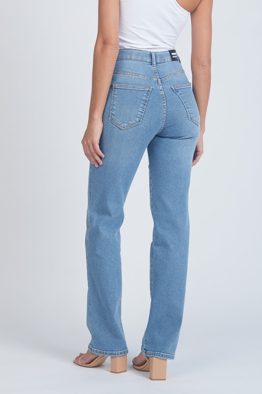 Moxy Straight Jeans - Cape Light Used