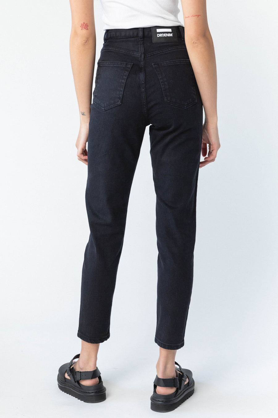 Nora Jeans - Washed Black Stretch