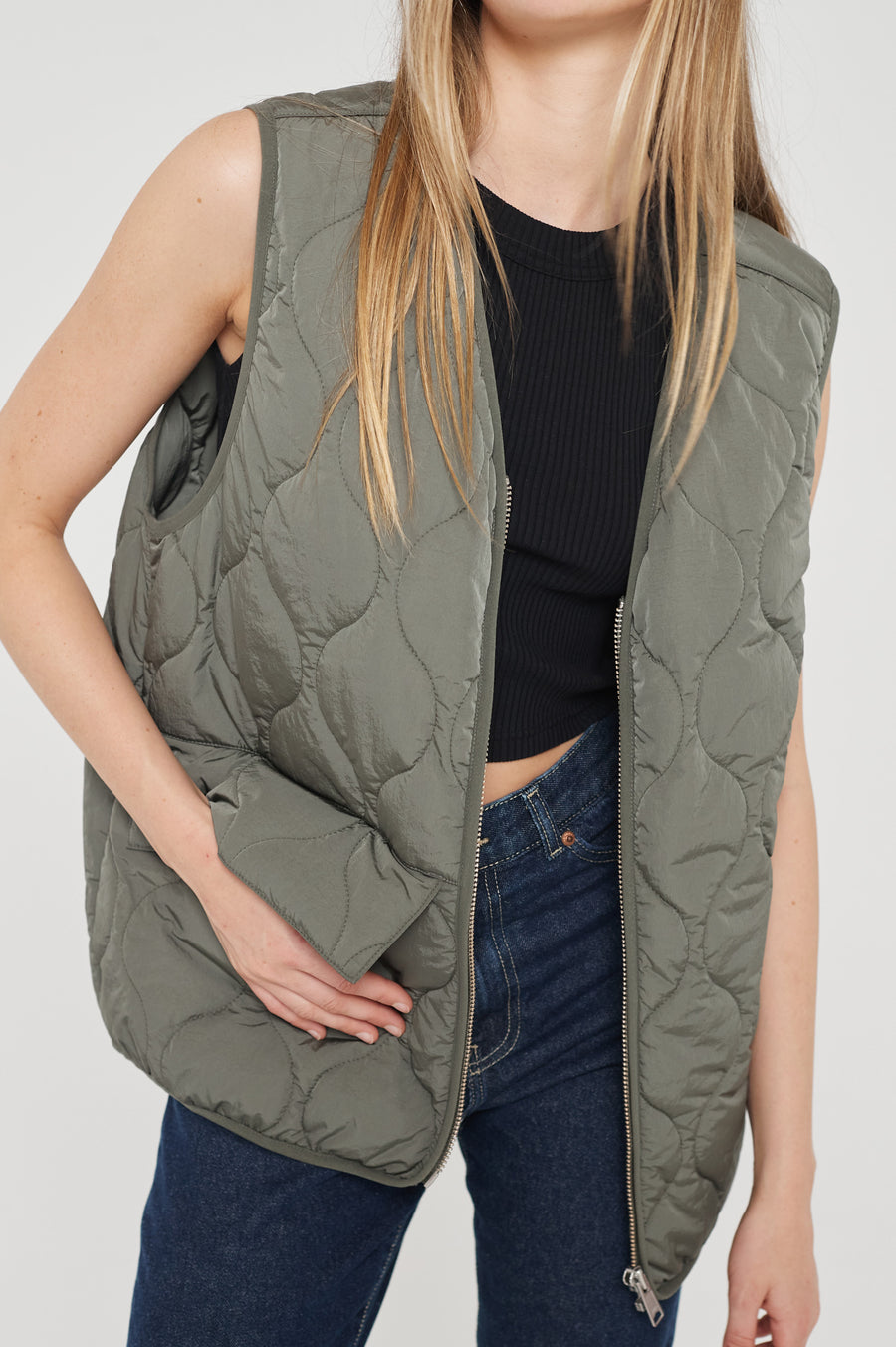 Sam Quilted Vest - Thyme
